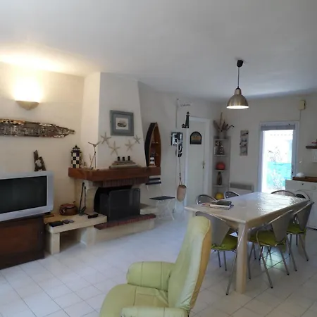 Maison Avec Jardin, Terrasse Et Proximite A - Fr-1-194-154 Casa de Férias